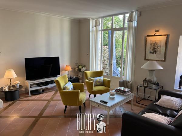 Maison 9 pièce(s) 7 chambre(s) 318 m²