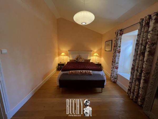 Maison 9 pièce(s) 7 chambre(s) 318 m²