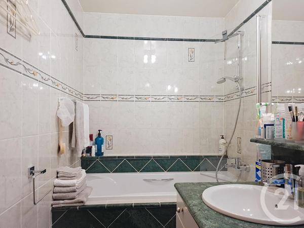 Appartement F3 à vendre  3 pièces - 73,52 m2 MELUN - 77