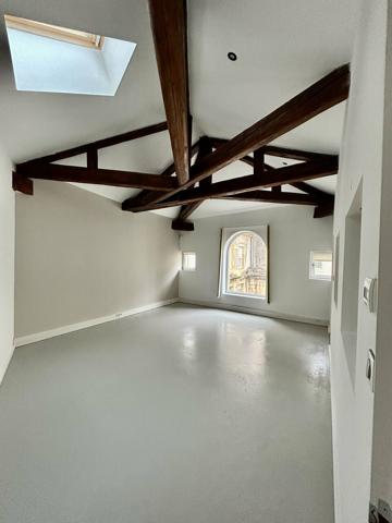 BUREAUX à LOUER de 200 m²