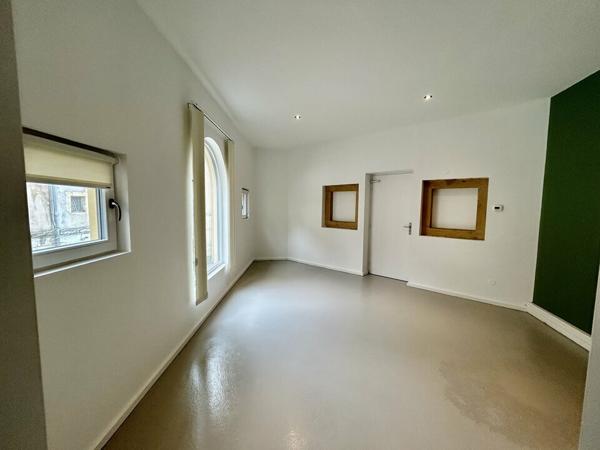 BUREAUX à LOUER de 200 m²