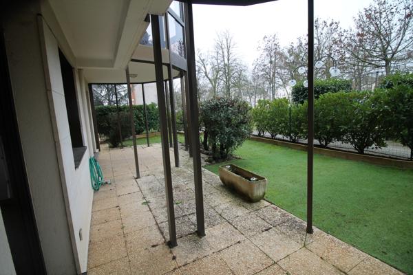 Appartement
                                                                                                                                                                                                                                                                                                                        2 pièce(s)                                                                                                                                                                                                          1 chambre(s)                                                                                                                                                                                                          51  m²