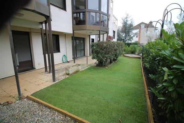 Appartement
                                                                                                                                                                                                                                                                                                                        2 pièce(s)                                                                                                                                                                                                          1 chambre(s)                                                                                                                                                                                                          51  m²
