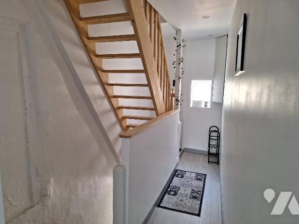 Immeuble rénové avec trois appartements Coeur d'Aubigny-Sur-Nère