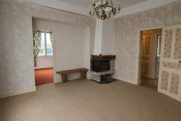 jolie maison à rénover avec un beau potentiel