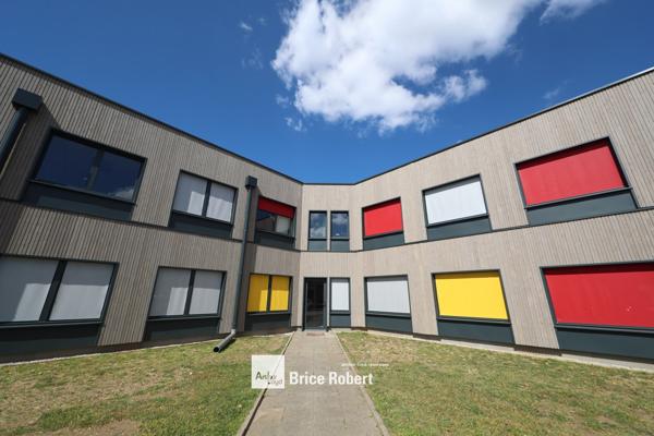 Bureaux à louer à Vénissieux parc arboré lumineux services sur place