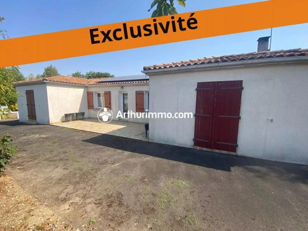 Vente                                                      Maison
                        
                     5 pièces                      123 m2                     à Matha