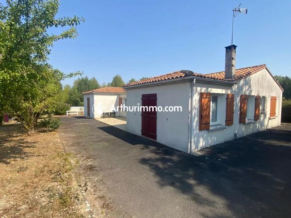Vente                                                      Maison
                        
                     5 pièces                      123 m2                     à Matha