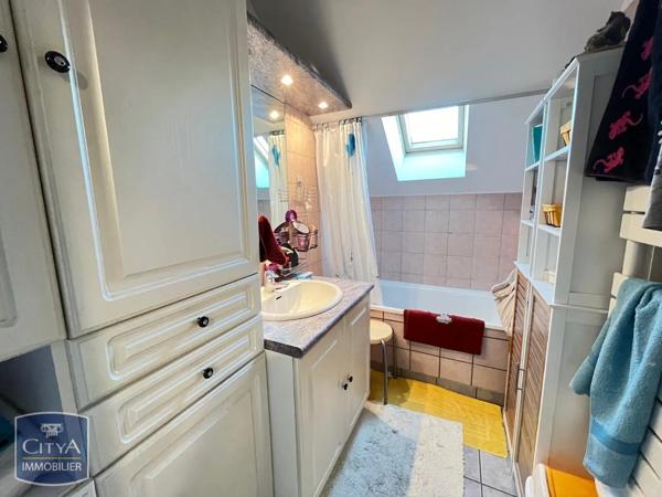 Maison à louer 5 pièces 86m² Bourges (18000)