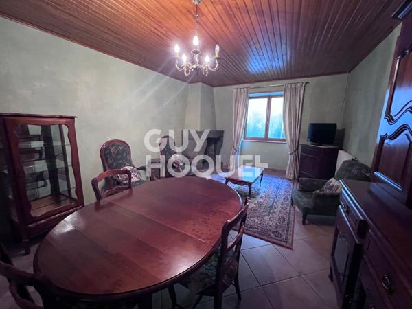 Maison de bourg à rénover au coeur de La Roche Blanche