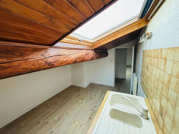 A CARCASSONNE, Studio avec cave