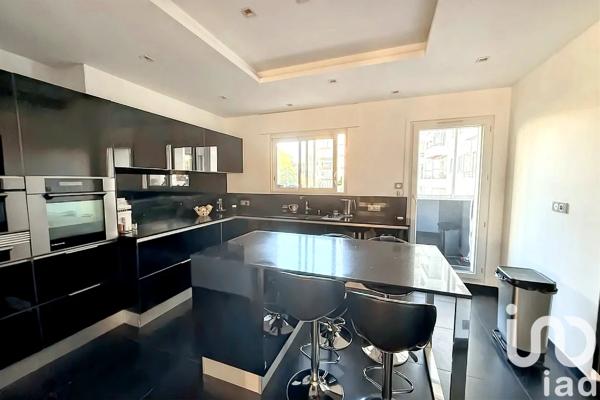 Appartement à vendre 5 pièces 174 m² Marseille 8