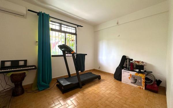 Appartement à vendre    3 pièces • 71 m2 Fort-de-France