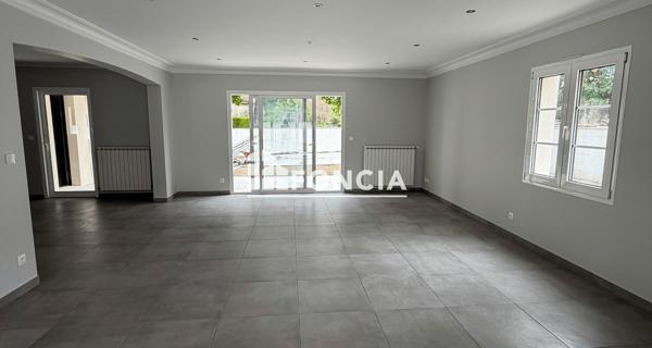 Location Maison 4 pièces 156.5 m² - Angoulême 16000