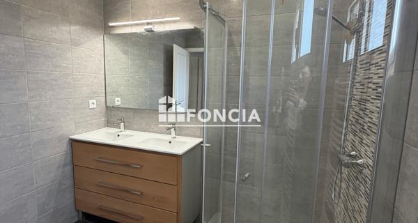 Location Maison 4 pièces 156.5 m² - Angoulême 16000