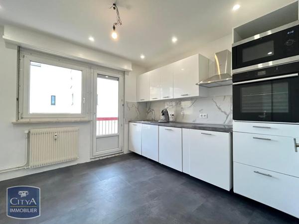 Appartement à louer 4 pièces 90m²