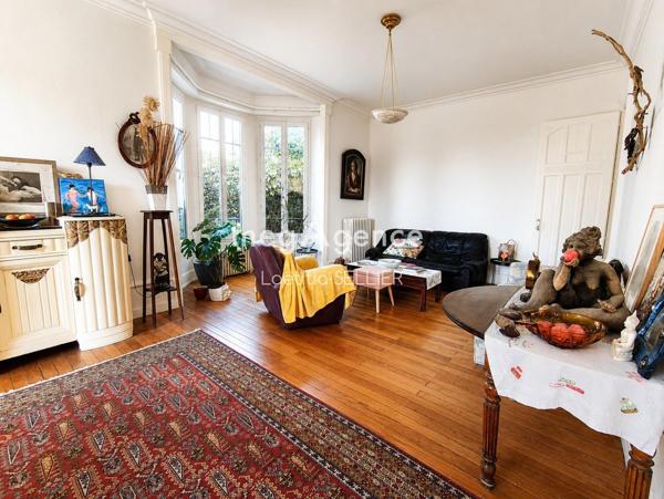 Maison à MONTLUCON, 03100 - 6 pièces 151m²