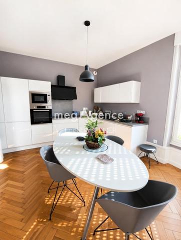 Maison à MONTLUCON, 03100 - 6 pièces 151m²