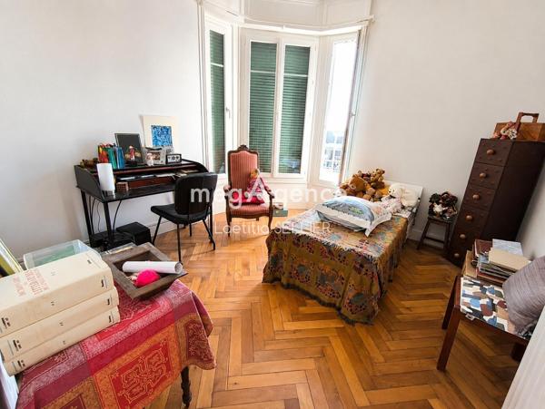 Maison à MONTLUCON, 03100 - 6 pièces 151m²