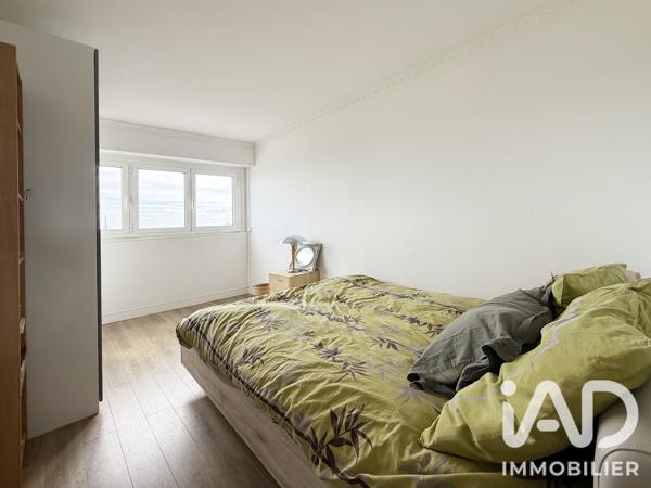 Appartement à vendre 4 pièces 88 m² Courbevoie