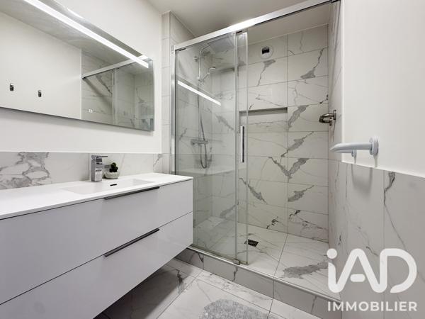 Appartement à vendre 4 pièces 88 m² Courbevoie