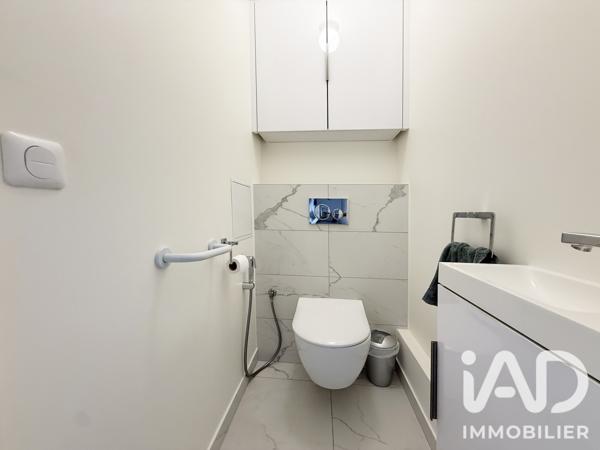 Appartement à vendre 4 pièces 88 m² Courbevoie