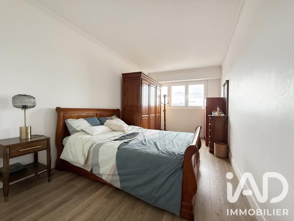 Appartement à vendre 4 pièces 88 m² Courbevoie