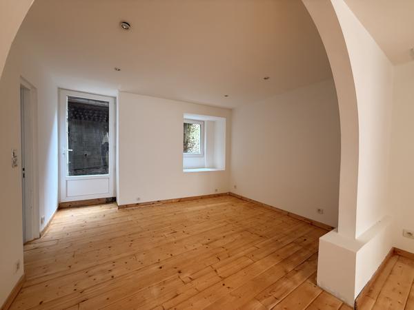 Maison de caractère 7 pièces au cœur de PENNE D’AGENAIS