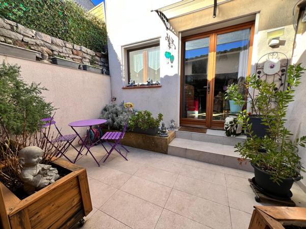 Jolie maison de village avec terrasses