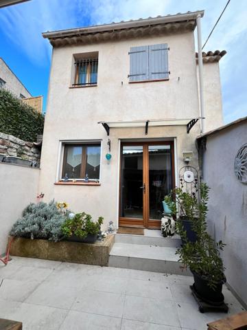 Jolie maison de village avec terrasses