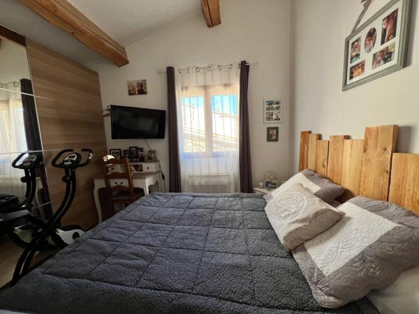 Jolie maison de village avec terrasses