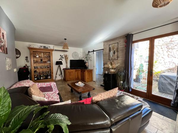 Jolie maison de village avec terrasses