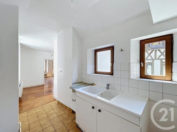 Appartement Duplex à vendre  3 pièces - 76,10 m 2   SENS  - 89