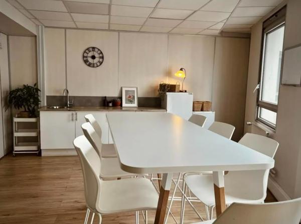 Bureaux a sous-louer à PARIS 75013