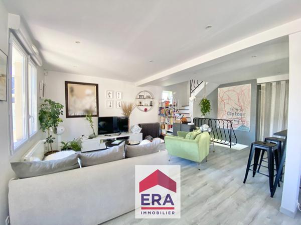 Maison familiale de 128 m² habitables - Sous-sol total aménagé