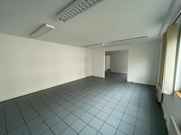 A VENDRE BUREAUX 122 M2 COMPIEGNE CENTRE-VILLE