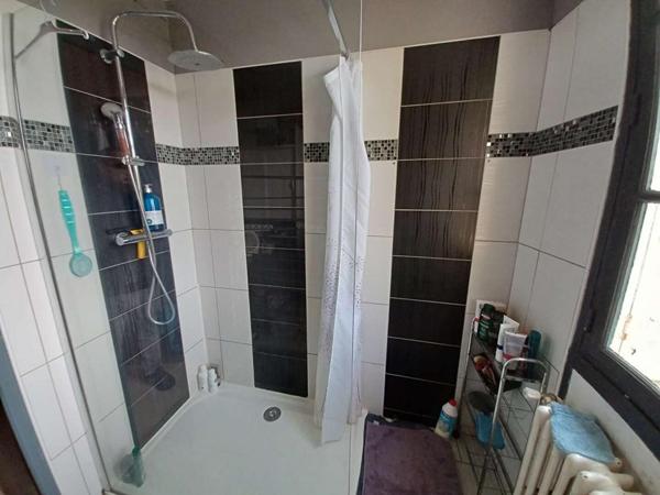 L'Aigle Maison  6 pièce(s) 115 m2 avec 5 chambres  // A SAISIR