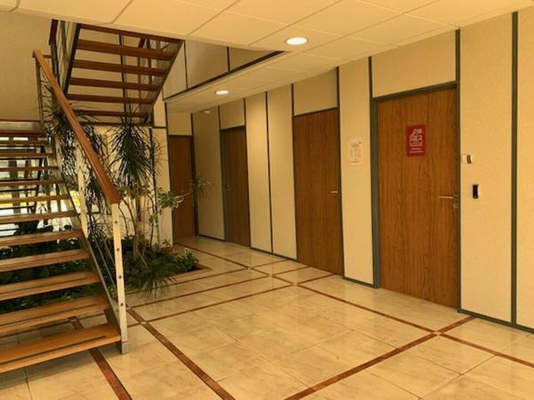 Bureaux à louer à Montfavet 365 m² avec parking privatif et fibre