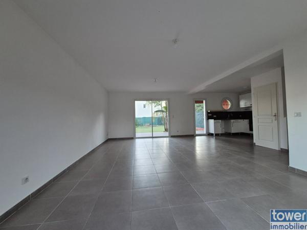 VILLA T4 avec GARAGE sur terrain PISCINABLE