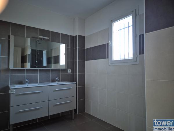 VILLA T4 avec GARAGE sur terrain PISCINABLE