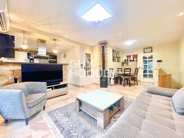 A LOUER CHARMANT T2/T3 MEUBLÉ