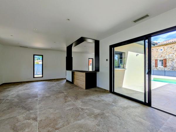 Villa contemporaine 110m2, 3 Chambres avec piscine