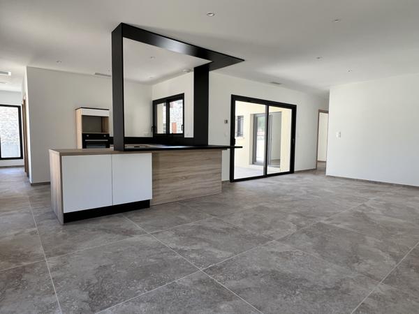 Villa contemporaine 110m2, 3 Chambres avec piscine