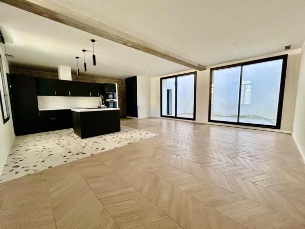 Maison , Quartier Revolution, Terrasse, Calme, Lumineux