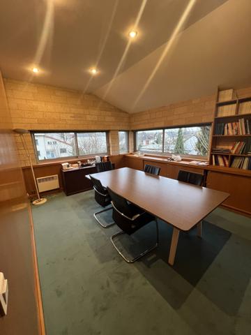 Bureaux à vendre à Longjumeau centre avec accès gare immédiat