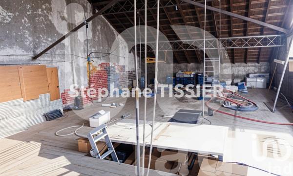 Maison d’architecte 11 pièces de 232 m² à Autun (71400)