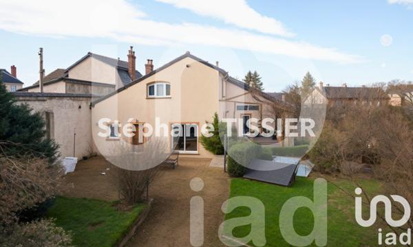 Maison d’architecte 11 pièces de 232 m² à Autun (71400)