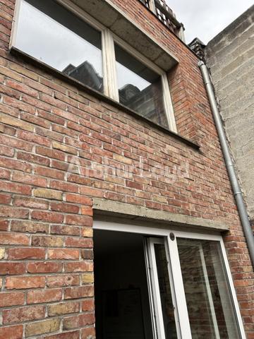 Bureaux à Vendre - Emplacement d'Exception sur la Grand'Place de Lille | Vue Imprenable & Fort Potentiel Investisseur