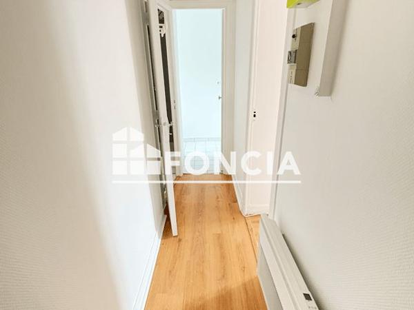 Location Studio 18.91 m² - 7 VILLA JUGE Paris 75015