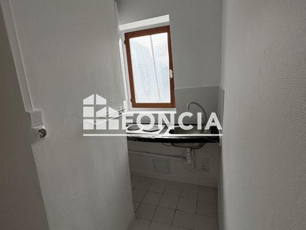 Location Studio 18.91 m² - 7 VILLA JUGE Paris 75015